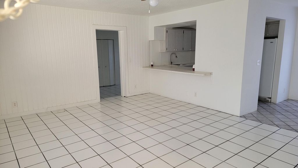 1927 Lincoln Street 7, Hollywood, FL 33020