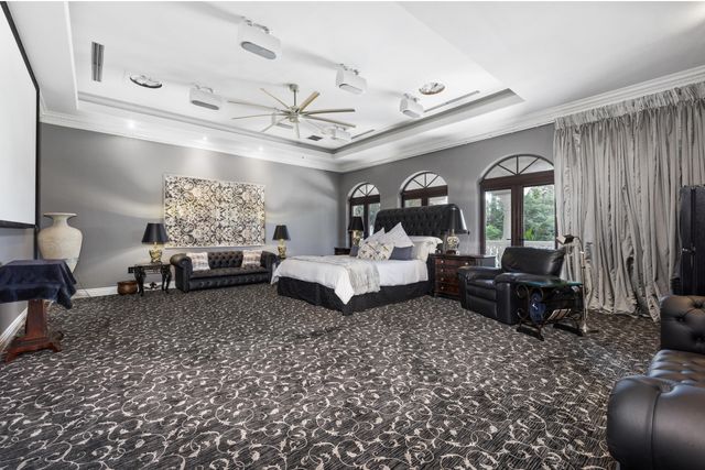 1075 Hillsboro Mile, Hillsboro Beach, FL 33062