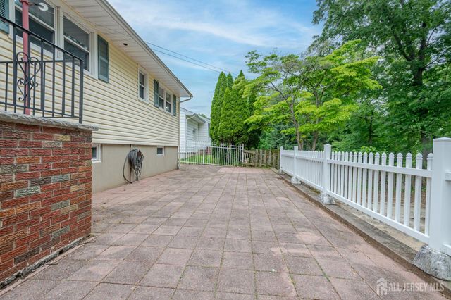69 Monmouth Avenue, Edison, NJ 08820
