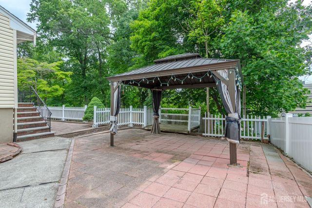 69 Monmouth Avenue, Edison, NJ 08820