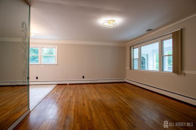 69 Monmouth Avenue, Edison, NJ 08820
