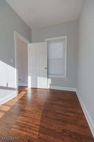 56 Raymond Ave, Plainfield City, NJ 07062