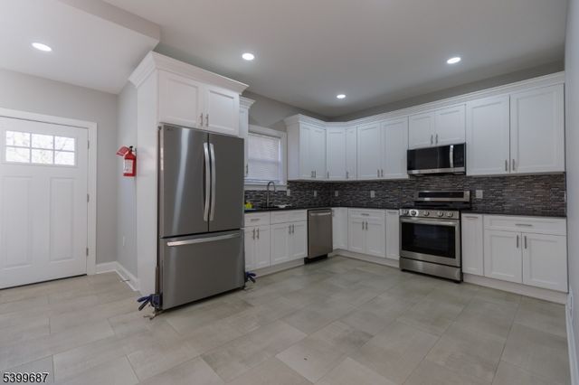 56 Raymond Ave, Plainfield City, NJ 07062