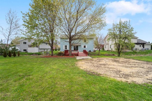 8275 Park View COURT, Oak Creek, WI 53154