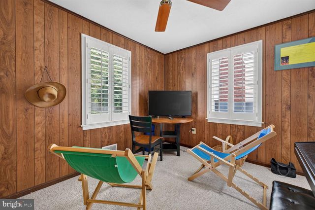 111 ABERDEEN RD, Rockville, MD 20850