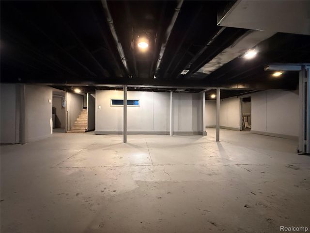 239 EASON Street, Highland Park, MI 48203