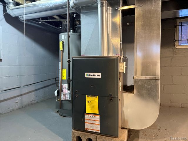 239 EASON Street, Highland Park, MI 48203