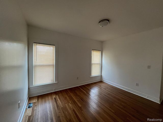 239 EASON Street, Highland Park, MI 48203