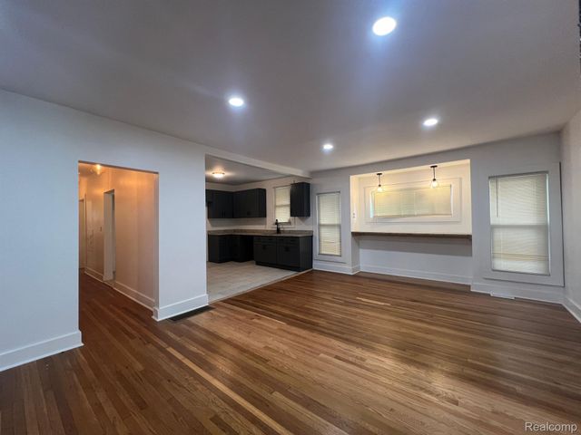 239 EASON Street, Highland Park, MI 48203