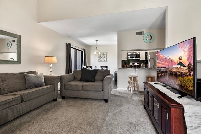 303 20th Ave S Apt 203, Myrtle Beach, SC 29577