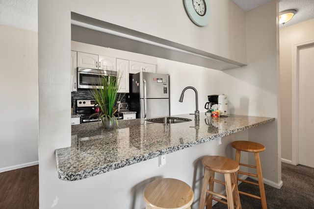 303 20th Ave S Apt 203, Myrtle Beach, SC 29577