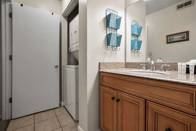 303 20th Ave S Apt 203, Myrtle Beach, SC 29577