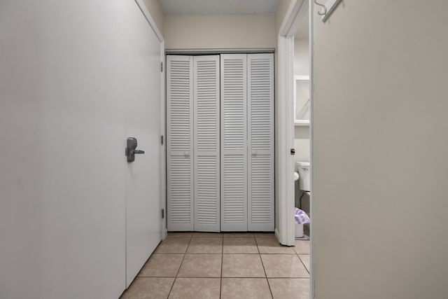 303 20th Ave S Apt 203, Myrtle Beach, SC 29577