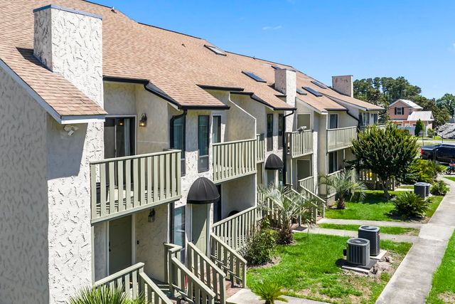 303 20th Ave S Apt 203, Myrtle Beach, SC 29577