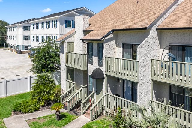 303 20th Ave S Apt 203, Myrtle Beach, SC 29577