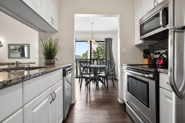 303 20th Ave S Apt 203, Myrtle Beach, SC 29577
