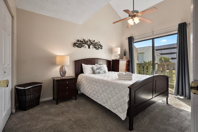 303 20th Ave S Apt 203, Myrtle Beach, SC 29577