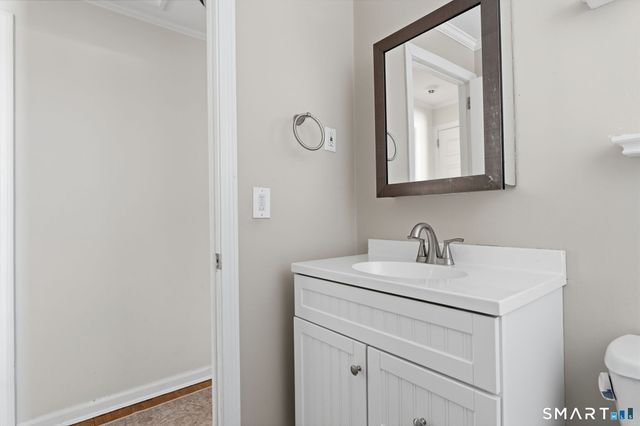 16 Clarendon Avenue, West Hartford, CT 06110