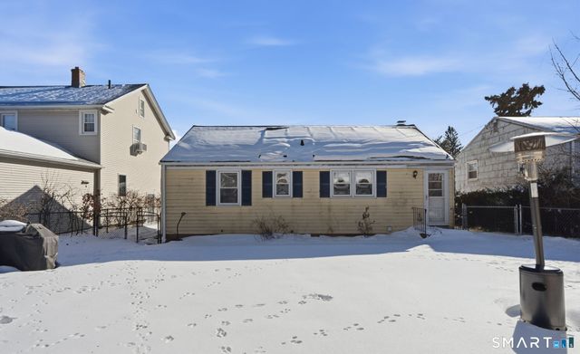 16 Clarendon Avenue, West Hartford, CT 06110