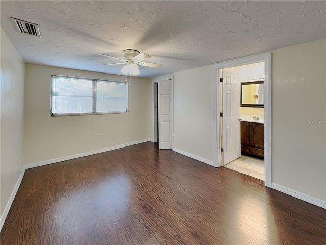 6041 9TH AVENUE, New Port Richey, FL 34653