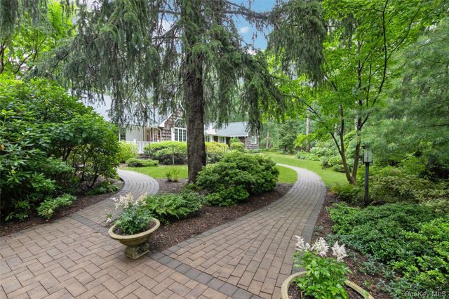 63 W Meadow Road, East Setauket, NY 11733