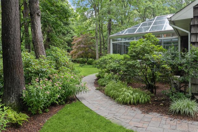 63 W Meadow Road, East Setauket, NY 11733