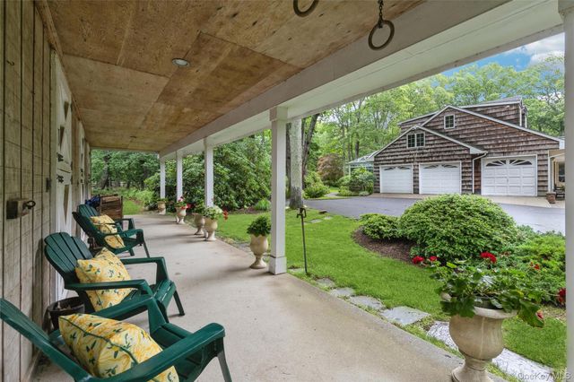 63 W Meadow Road, East Setauket, NY 11733