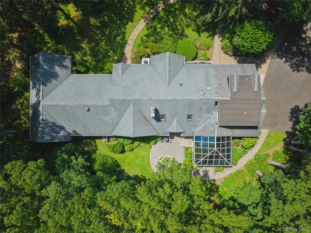 63 W Meadow Road, East Setauket, NY 11733