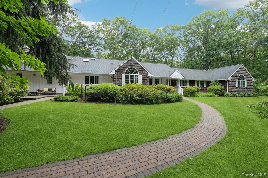 63 W Meadow Road, East Setauket, NY 11733