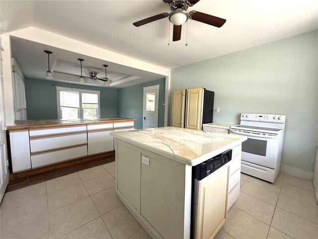 214 W WHIDDEN STREET, Arcadia, FL 34266