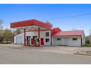 401 West Street, New Virginia, IA 50210