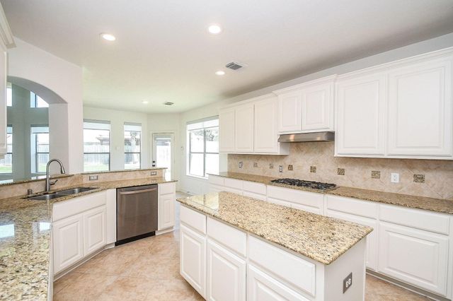 6132 Ramsay Lane, League City, TX 77573