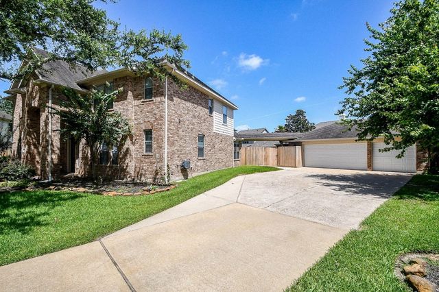 6132 Ramsay Lane, League City, TX 77573
