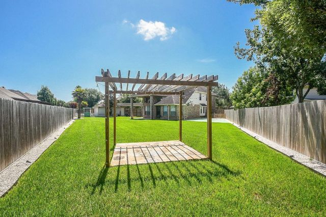 6132 Ramsay Lane, League City, TX 77573