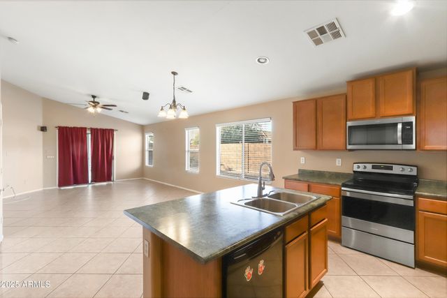 41739 W CORVALIS Lane, Maricopa, AZ 85138