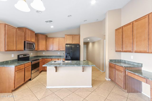 41739 W CORVALIS Lane, Maricopa, AZ 85138