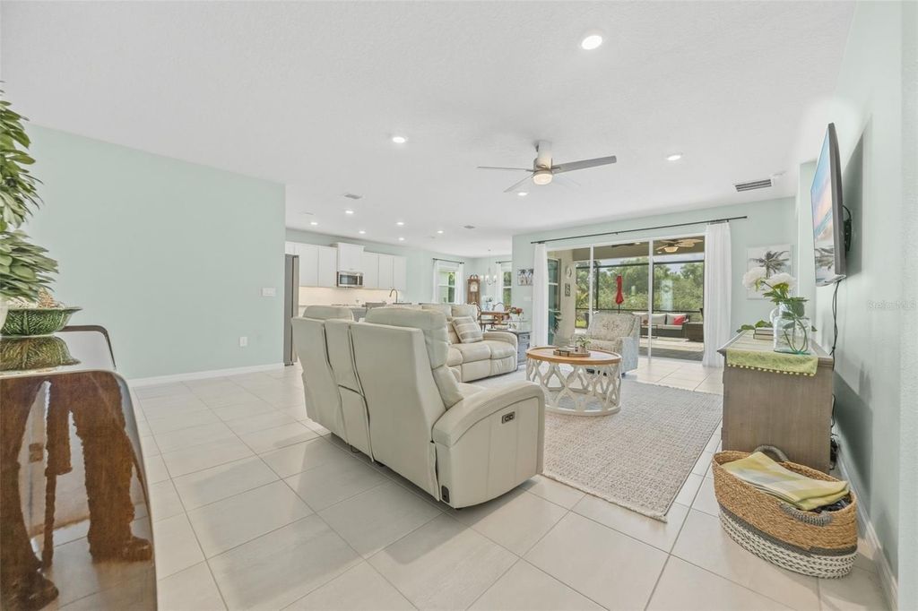 Image 11 of property listing at 18026 FATTORIA TERRACE, Bradenton, FL 34211