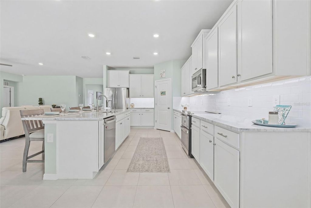 Image 15 of property listing at 18026 FATTORIA TERRACE, Bradenton, FL 34211