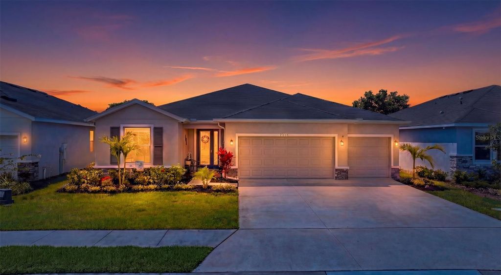 Image 3 of property listing at 18026 FATTORIA TERRACE, Bradenton, FL 34211
