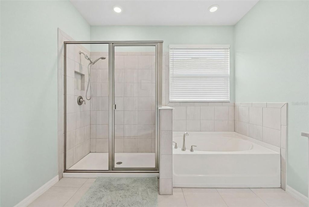 Image 39 of property listing at 18026 FATTORIA TERRACE, Bradenton, FL 34211