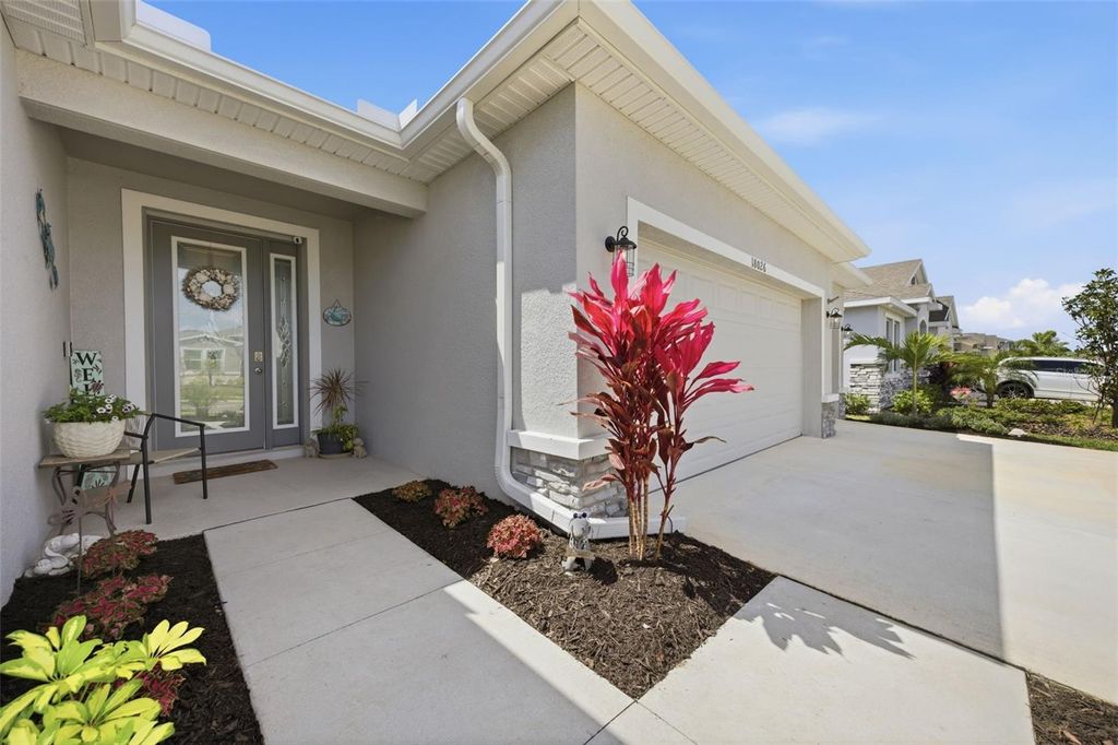 Image 5 of property listing at 18026 FATTORIA TERRACE, Bradenton, FL 34211