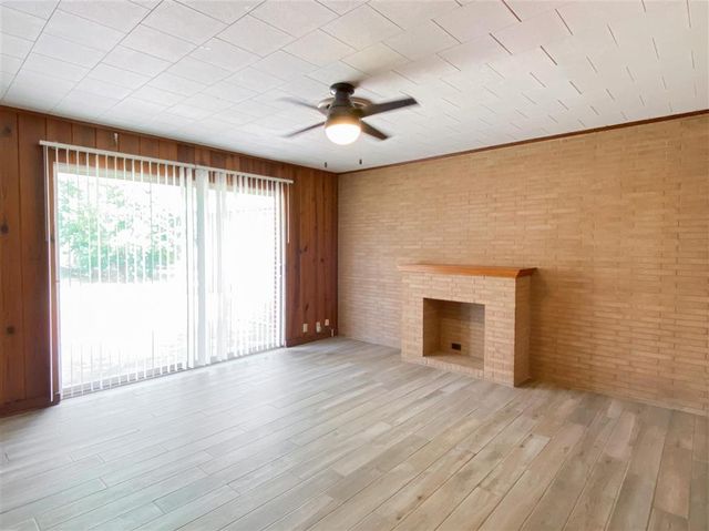 300 Allison Lane, Sulphur, LA 70663
