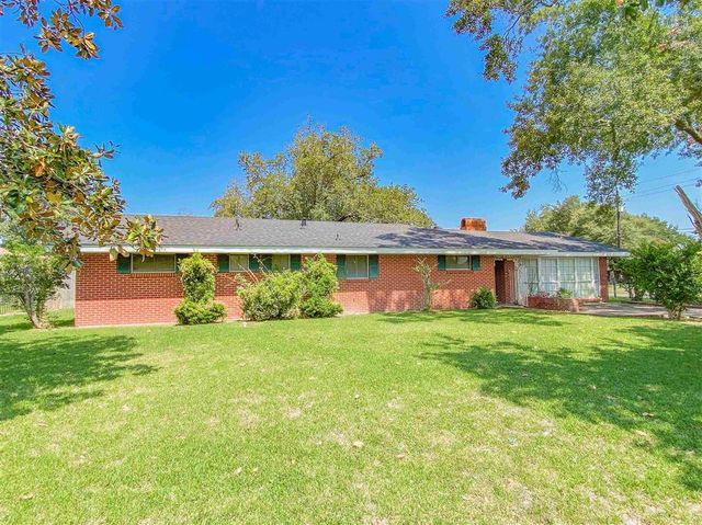 300 Allison Lane, Sulphur, LA 70663