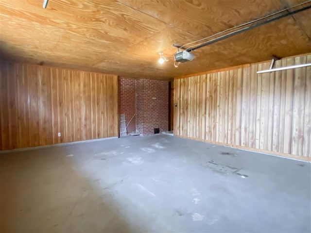 300 Allison Lane, Sulphur, LA 70663