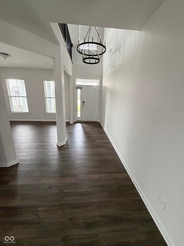 4030 Omaha Drive, Bargersville, IN 46106