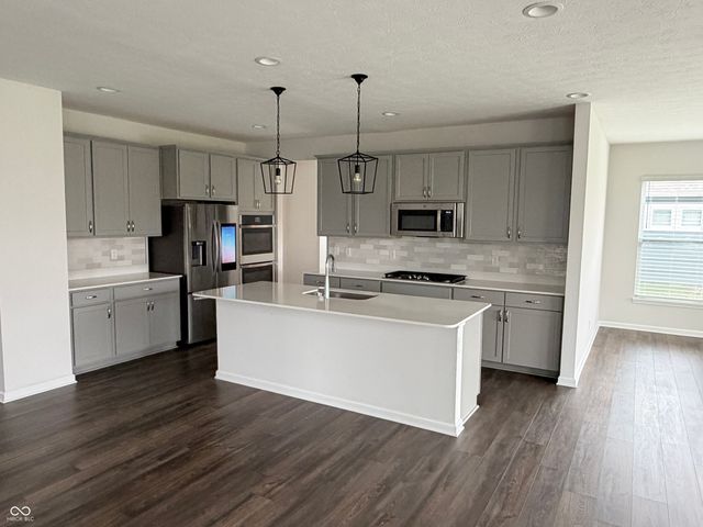 4030 Omaha Drive, Bargersville, IN 46106