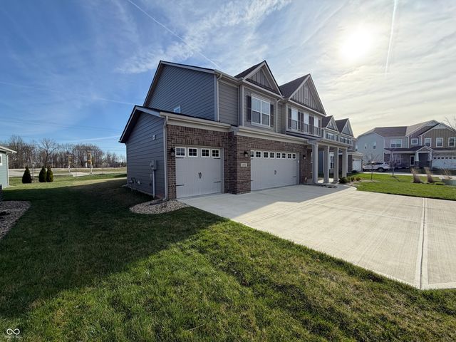 4030 Omaha Drive, Bargersville, IN 46106