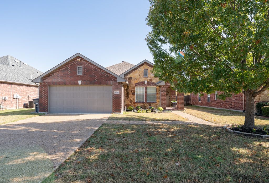 2548 Saddlehorn Drive, Little Elm, TX 75068