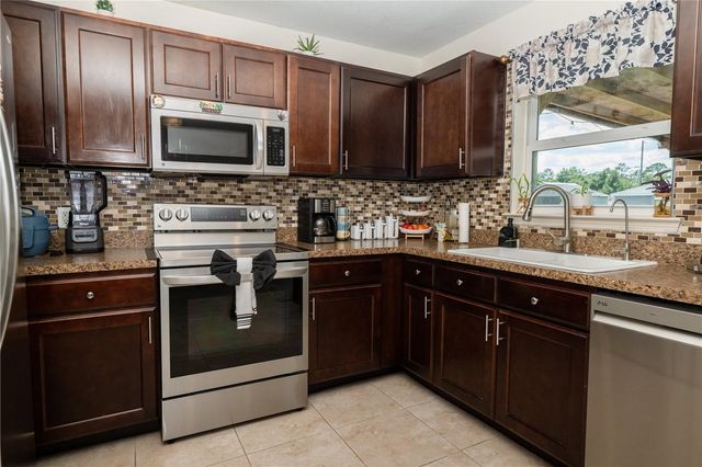 263 EMERALD ROAD, Ocala, FL 34472