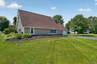 5464 E Maple Avenue, Grand Blanc Charter Township, MI 48439